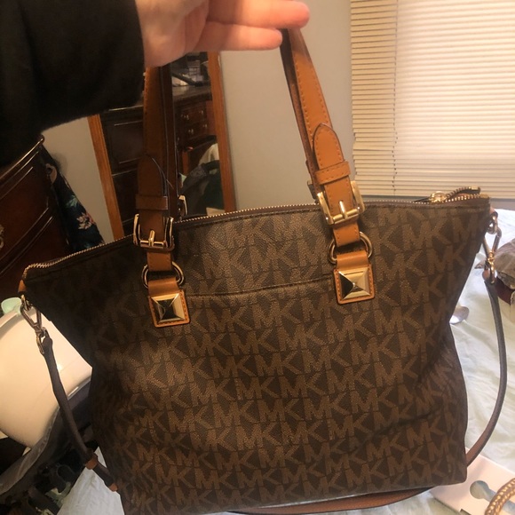 SOLDDD******* - Picture 2 of 4